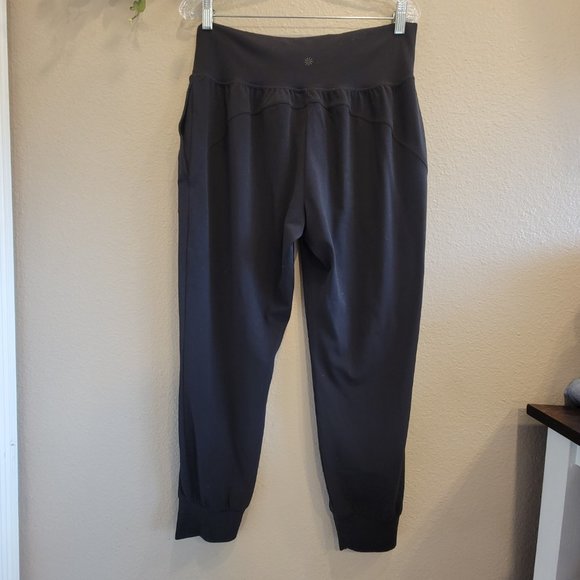 Athleta | Salutation Jogger in Powervita | Black | Size Large - Picture 3 of 7